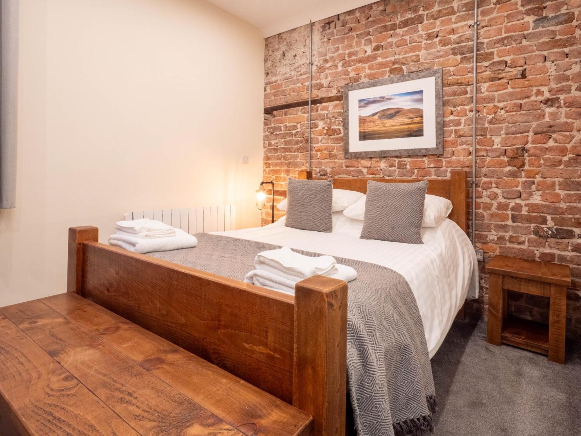 The Black Boy Hotel 4*