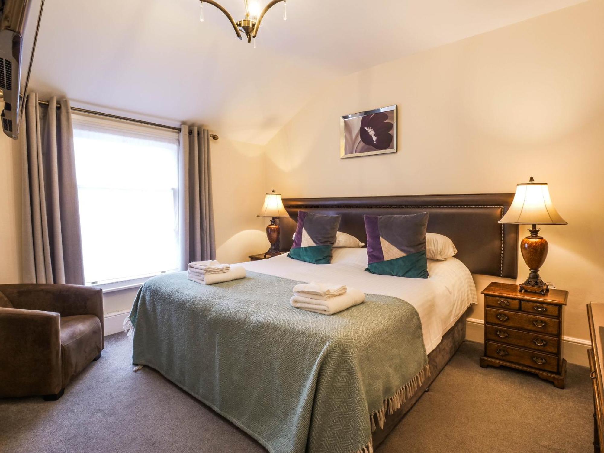 The Black Boy Hotel 4*