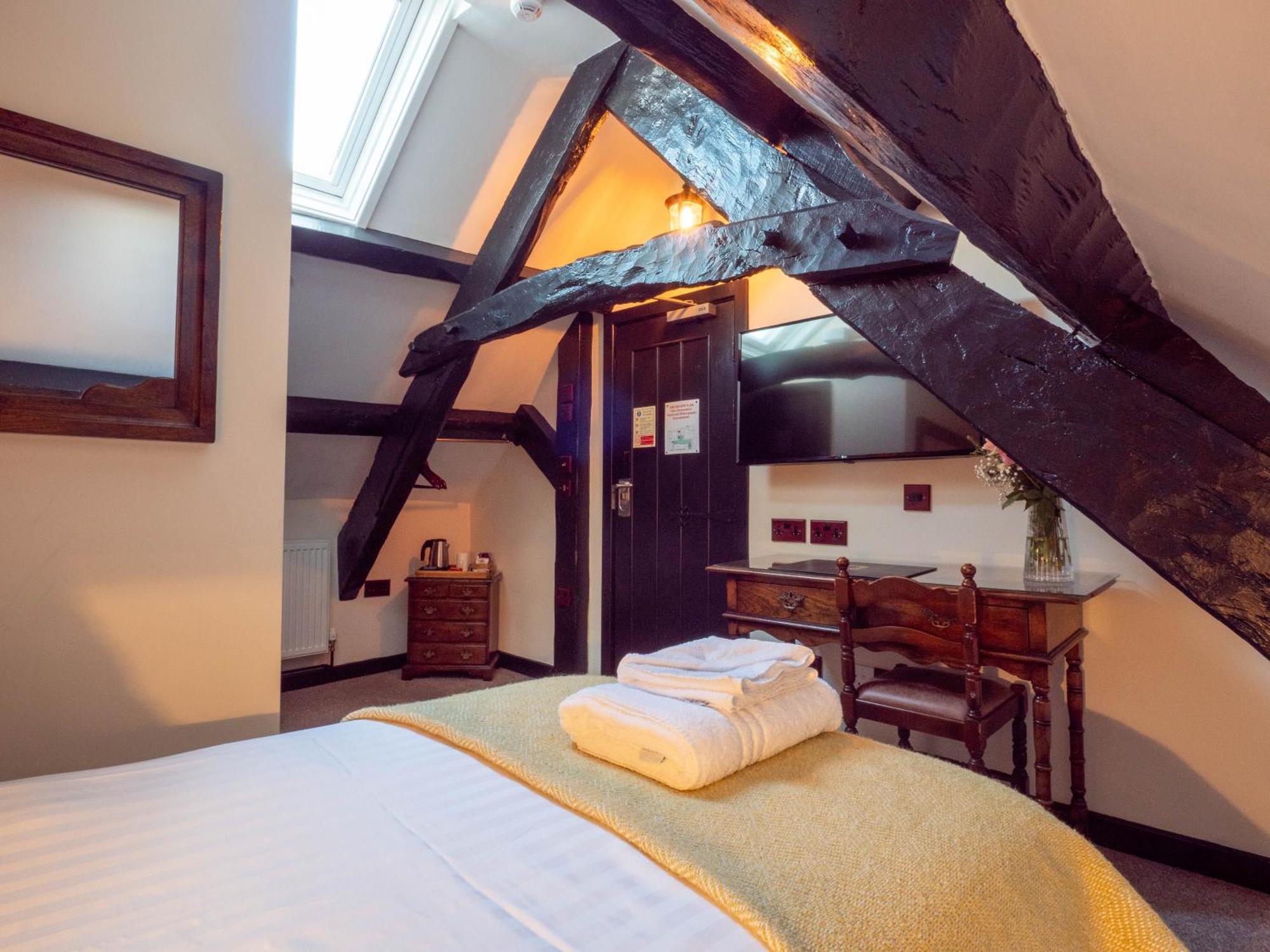 The Black Boy 4* Caernarfon